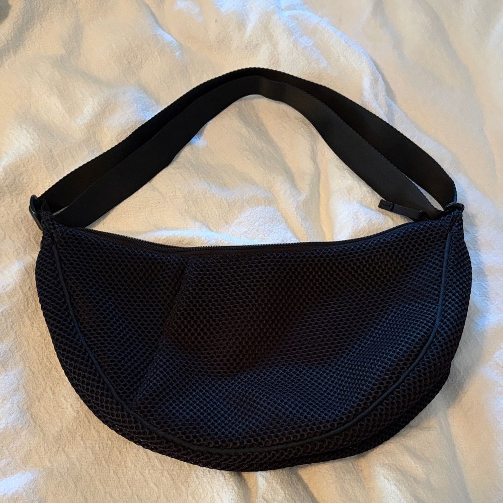 Black Mesh Travel Crossbody Bag